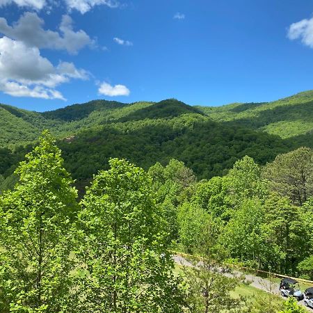 Condo With Stunning Mountain And 6Th Green Views Near Harrahs Cherokee Bryson City Whittier Zewnętrze zdjęcie