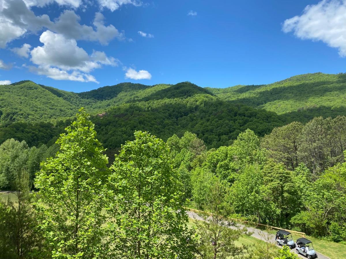 Condo With Stunning Mountain And 6Th Green Views Near Harrahs Cherokee Bryson City Whittier Zewnętrze zdjęcie