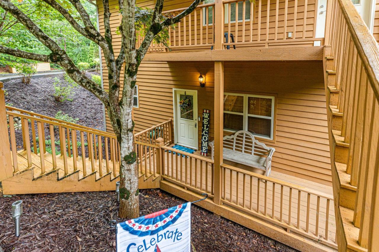 Condo With Stunning Mountain And 6Th Green Views Near Harrahs Cherokee Bryson City Whittier Zewnętrze zdjęcie